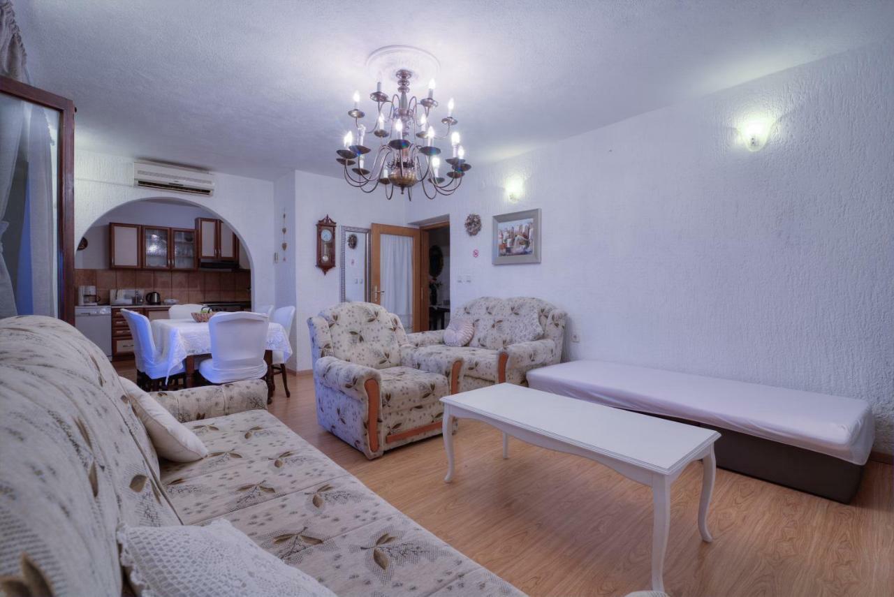 Apartment Lea Senj  Buitenkant foto